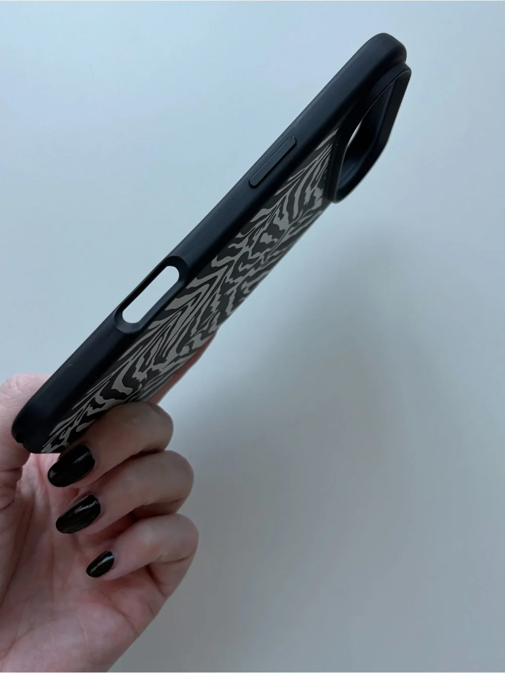 NEW Muk Barcelona MagSafe iPhone 17 Air Case, Zebra, Black and White